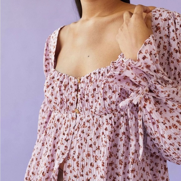 Urban Outfitters UO Allie Tie-Sleeve Blouse Size M NWT - Picture 2 of 12